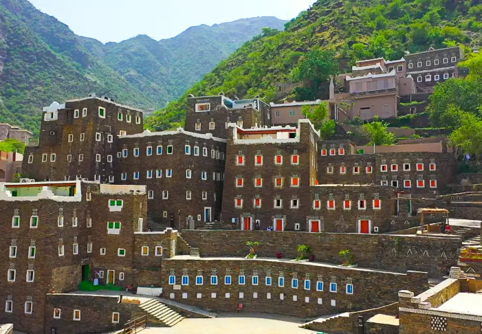 Enjoy-the-thrill-of-exploring-a-hidden-gem-in-Saudi-Arabia